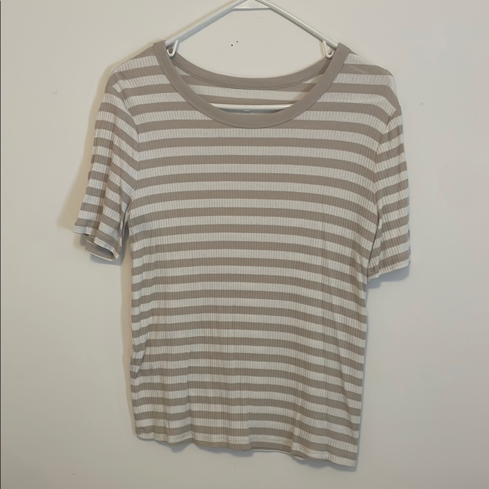 A New Day Cream and White Boxy Short Sleeve Tee